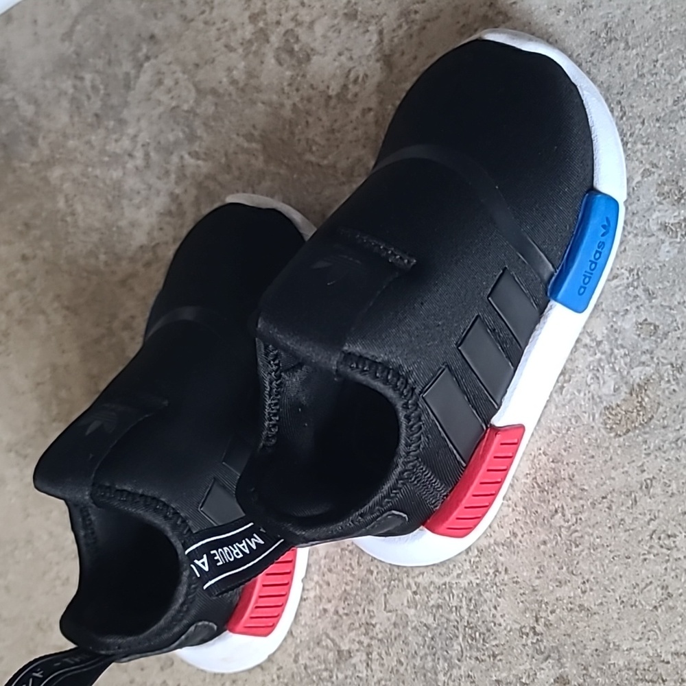 Baby Addidas Shoe - Picture 2 of 4